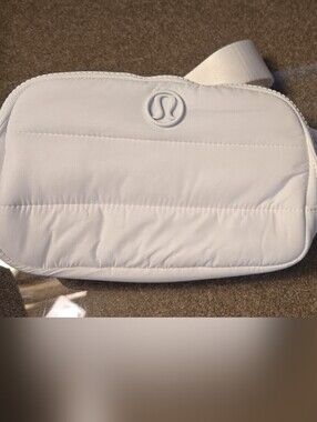Lululemon Everywhere Belt Bag Wonder Puff NWT